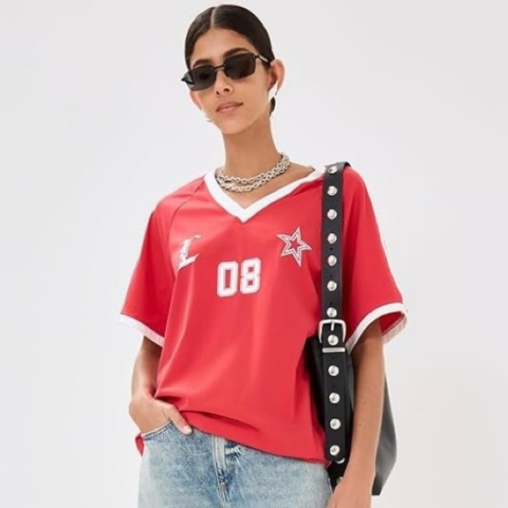 Lioness Red and White V-Neck Short Sleeve Tee